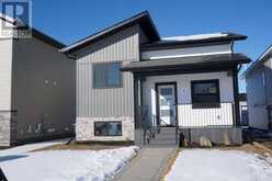 11 Ian Way Sylvan Lake