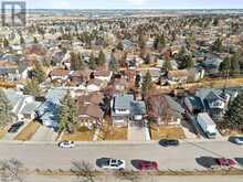 112 Beaconsfield Way NW Calgary