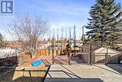 112 Beaconsfield Way NW Calgary