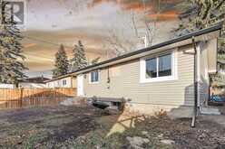 3239 dovercliffe Road SE Calgary