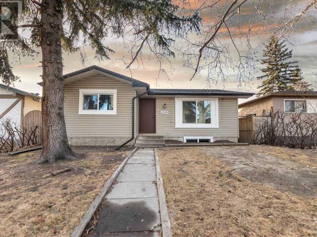 3239 dovercliffe Road SE Calgary Alberta