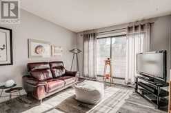 22, 3302 50 Street NW Calgary