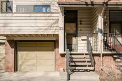 22, 3302 50 Street NW Calgary