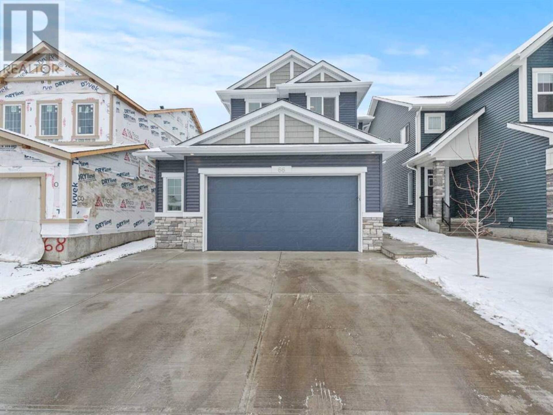 66 Larkspur Bend Okotoks