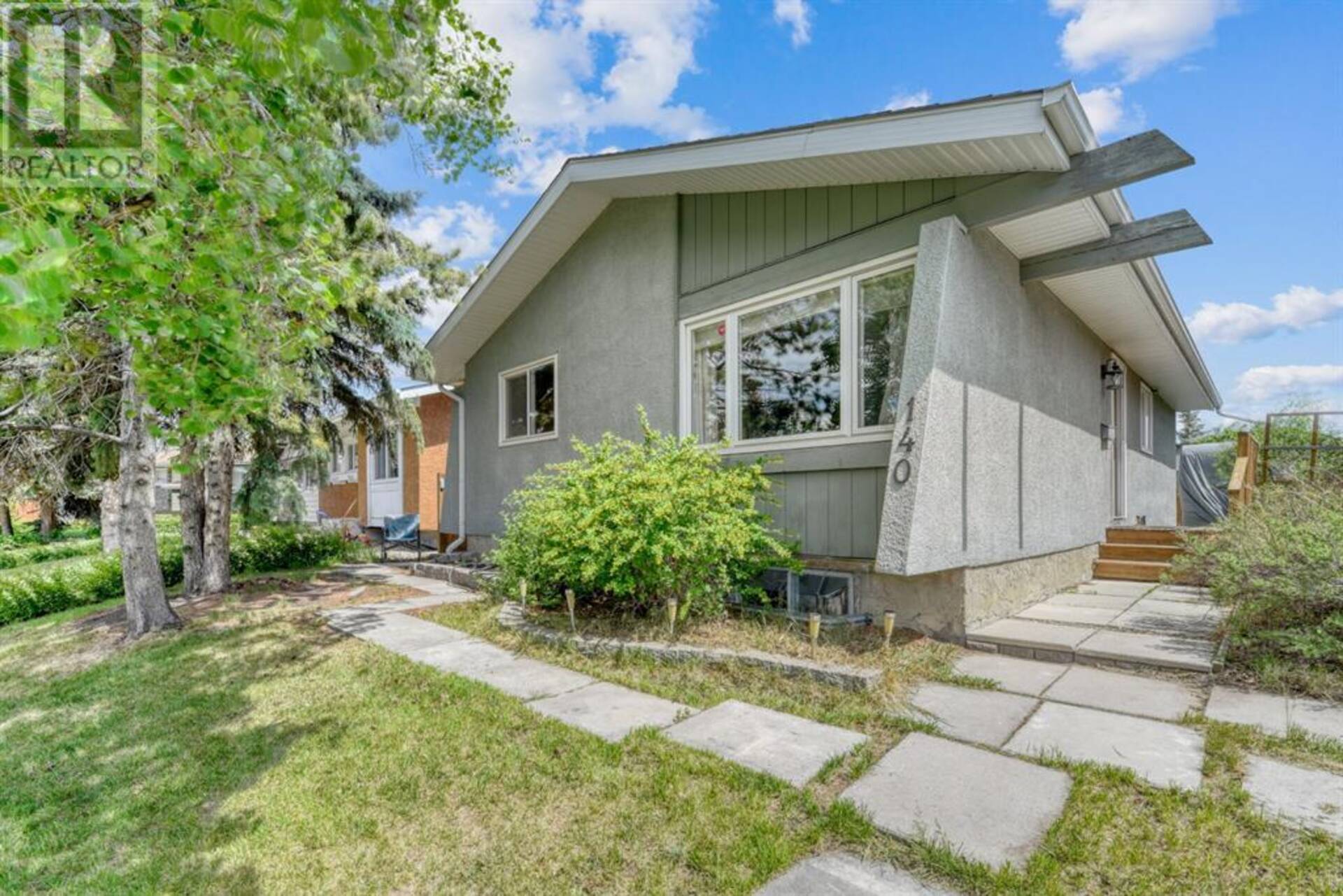 140 Maitland Place NE Calgary