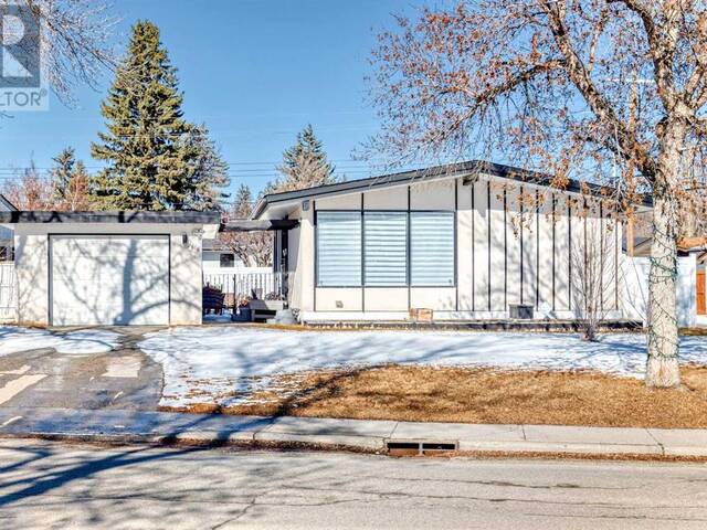 2616 63 Avenue SW Calgary