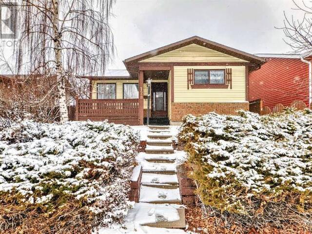 128 Castledale Crescent NE Calgary