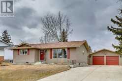 2406 17 Street Nanton