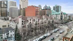 102, 777 3 Avenue SW Calgary