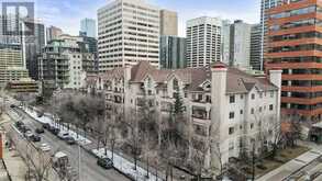 102, 777 3 Avenue SW Calgary