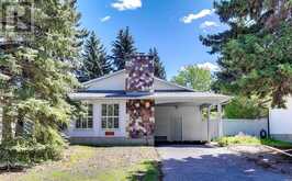 9932 Oakridge Road SW Calgary