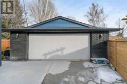 616 Cedarille Way SW Calgary