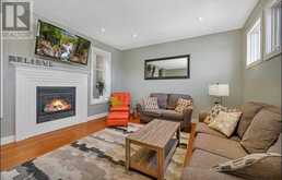 2, 1918 27 Street SW Calgary