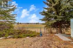 211 Deermont Court SE Calgary