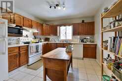 2002 32 Avenue SW Calgary