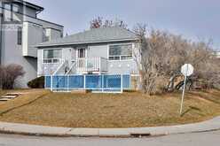 2002 32 Avenue SW Calgary