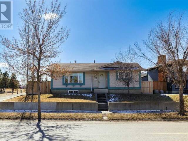 903 Abbotsford Drive NE Calgary