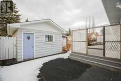 3503 Button Road NW Calgary