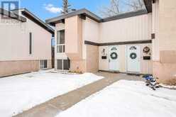 120 Oaktree Close SW Calgary