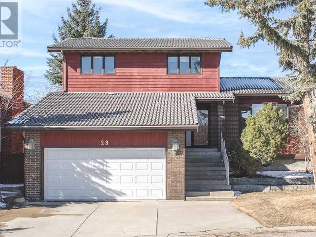 28 Edgehill Mews NW Calgary Alberta