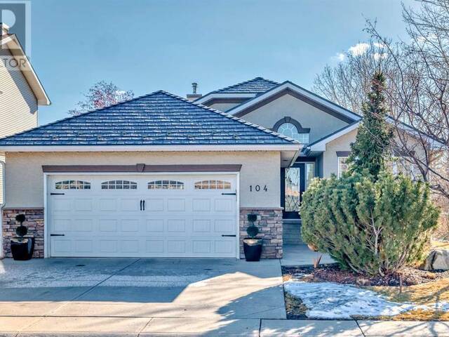 104 West Lakeview Circle Chestermere Alberta