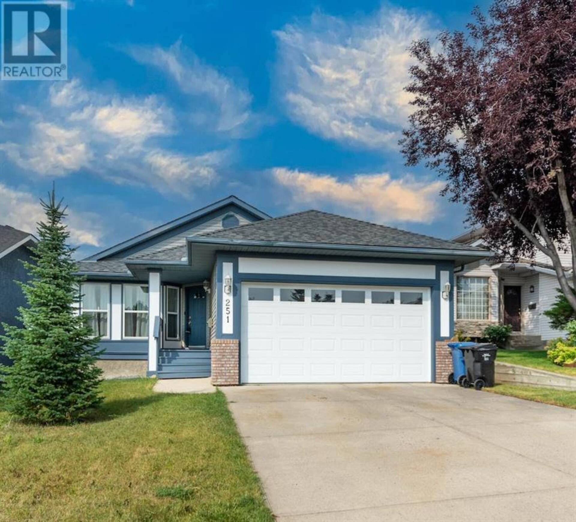 251 Douglas Woods Drive SE Calgary