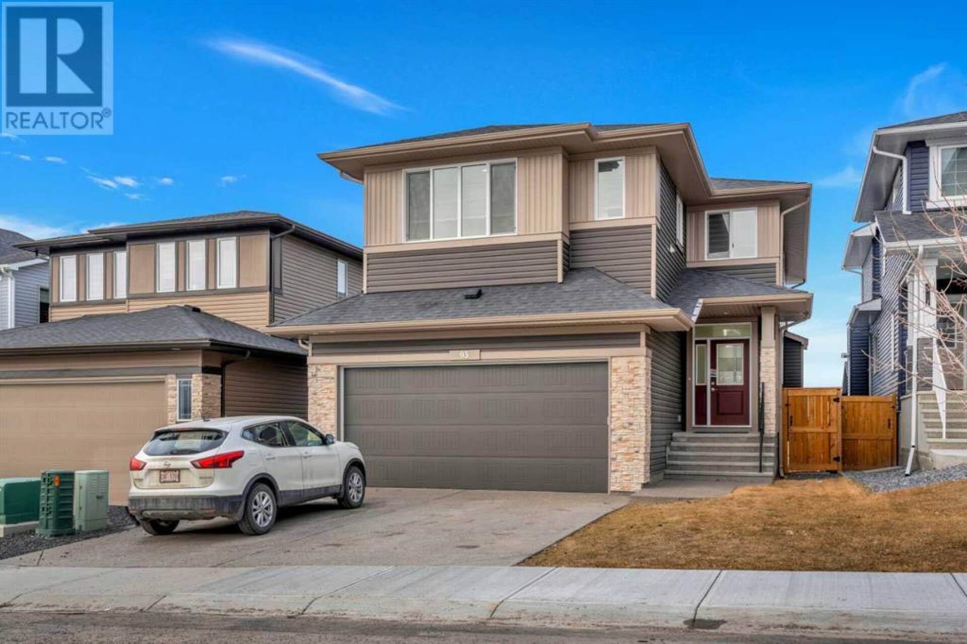 93 Crestbrook View SW Calgary