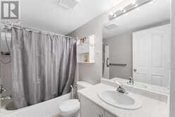 204, 3204 Valleyview Park SE Calgary