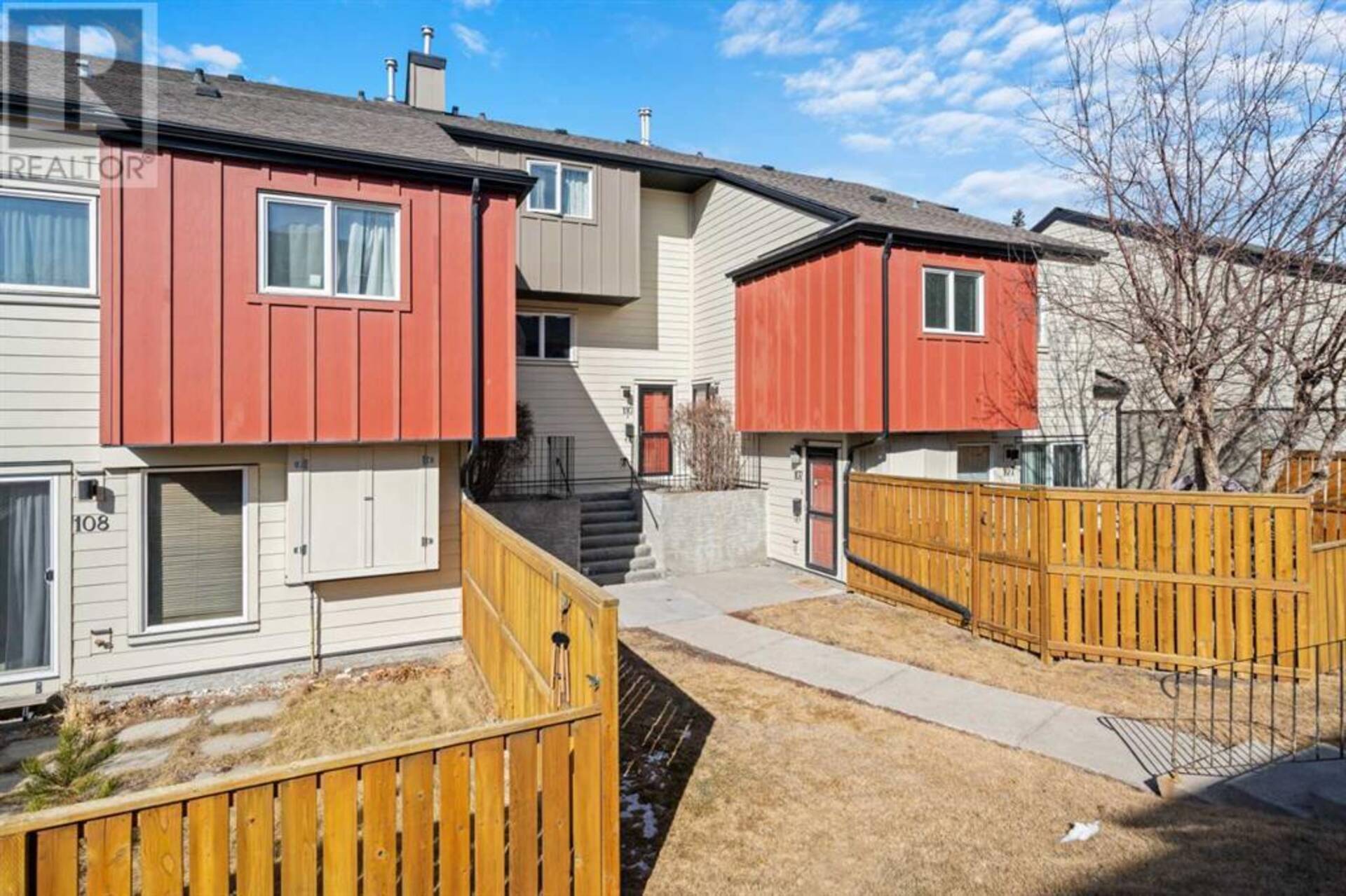 106, 4740 Dalton Drive NW Calgary