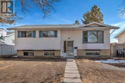 332 Pinewind Close NE Calgary