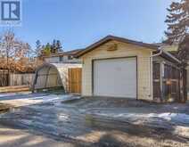 8 Dovercliffe Way SE Calgary