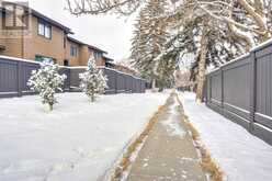 99, 2300 Oakmoor Drive SW Calgary