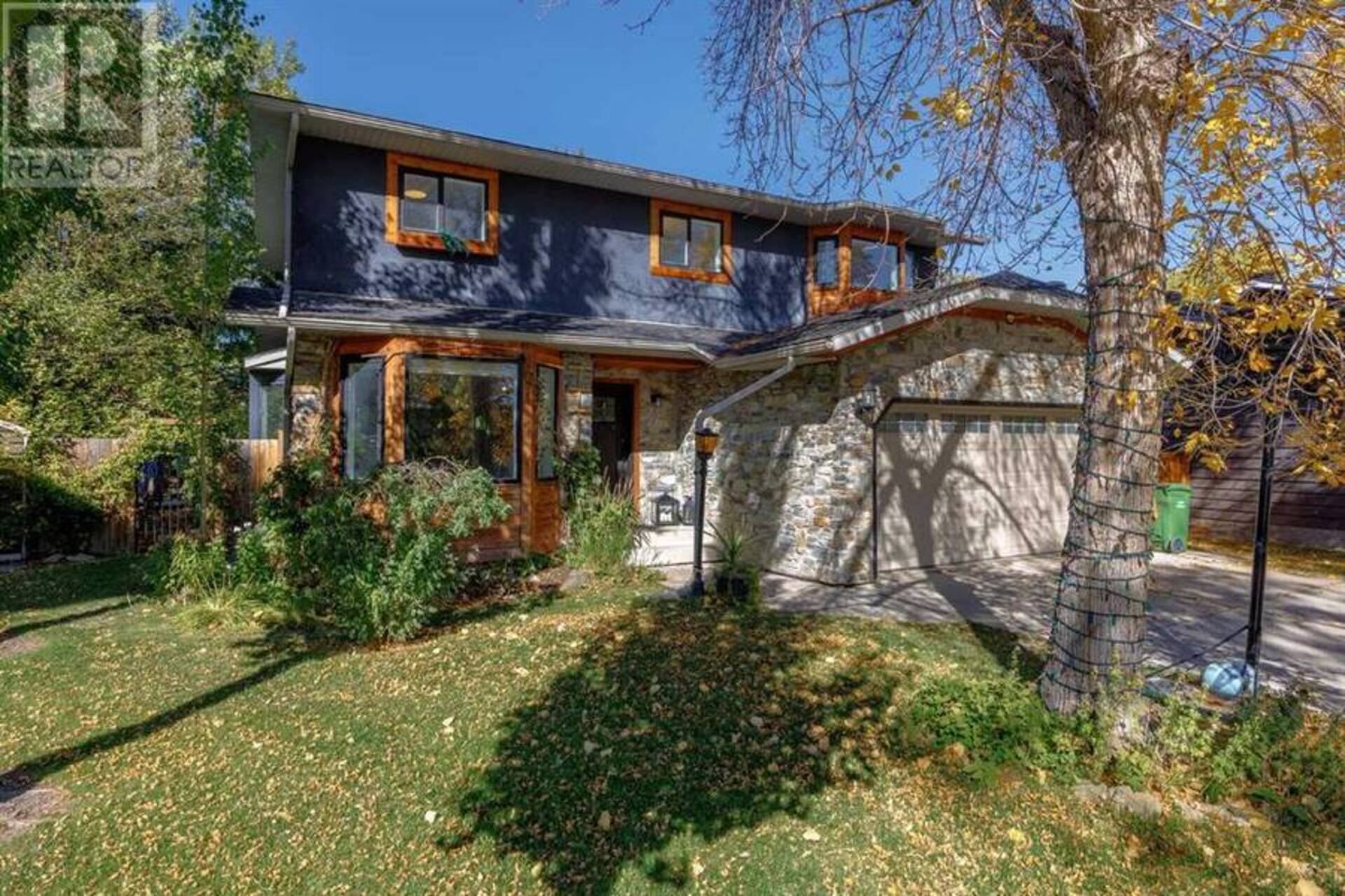 8 Sunmount Gardens SE Calgary