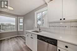 5, 567 Edmonton Trail NE Airdrie