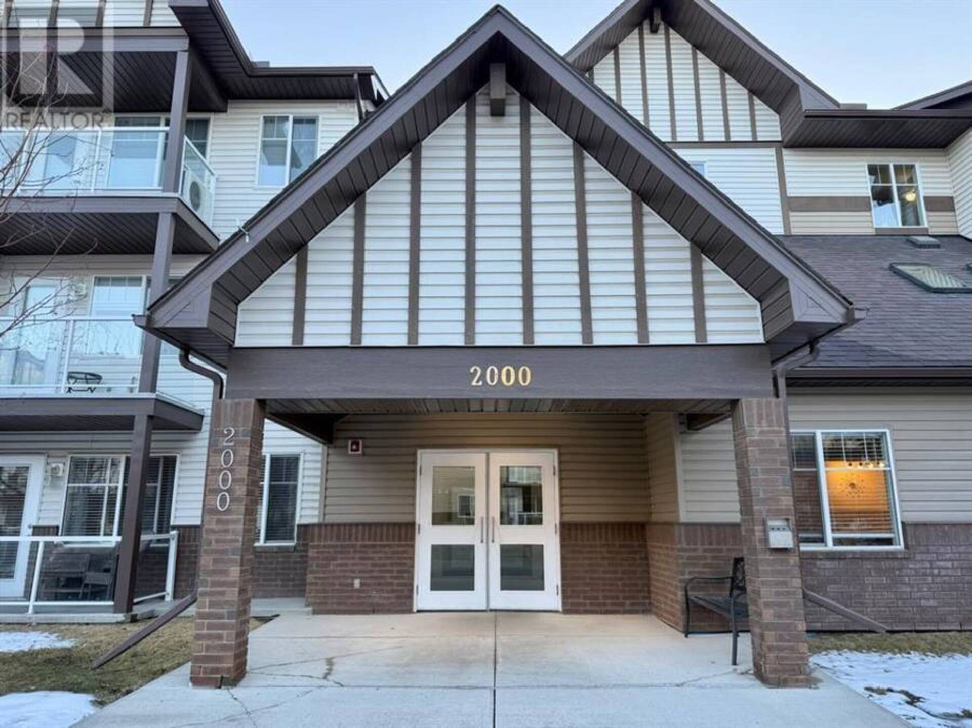 2216, 200 Community Okotoks