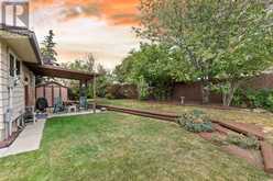 240 Doverglen Place SE Calgary