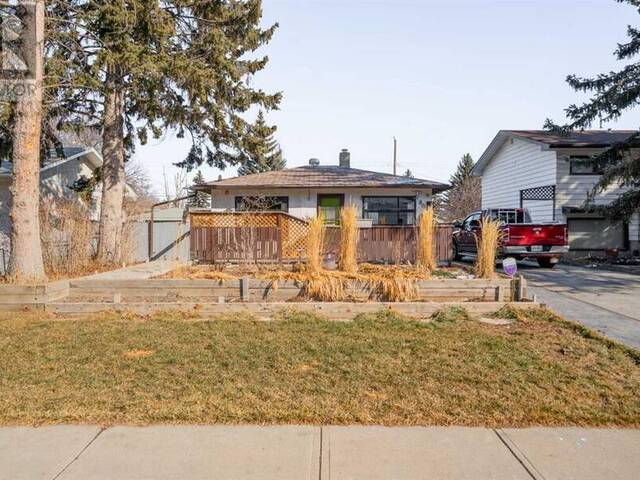 8012 33 Avenue NW Calgary