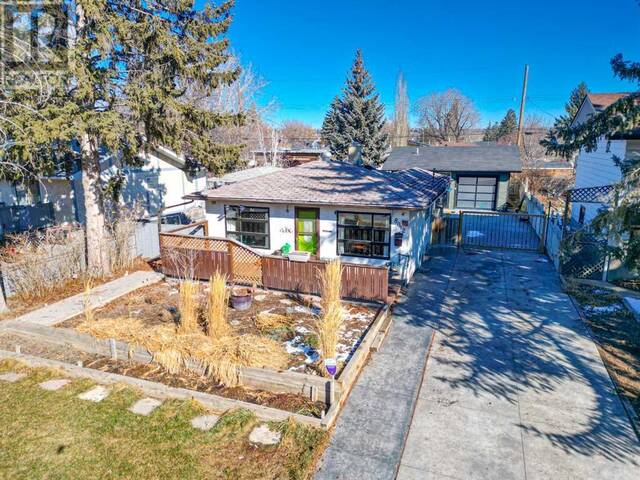 8012 33 Avenue NW Calgary Alberta