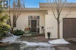 2517 Laurier Court SW Calgary