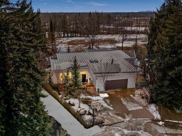 2517 Laurier Court SW Calgary Alberta