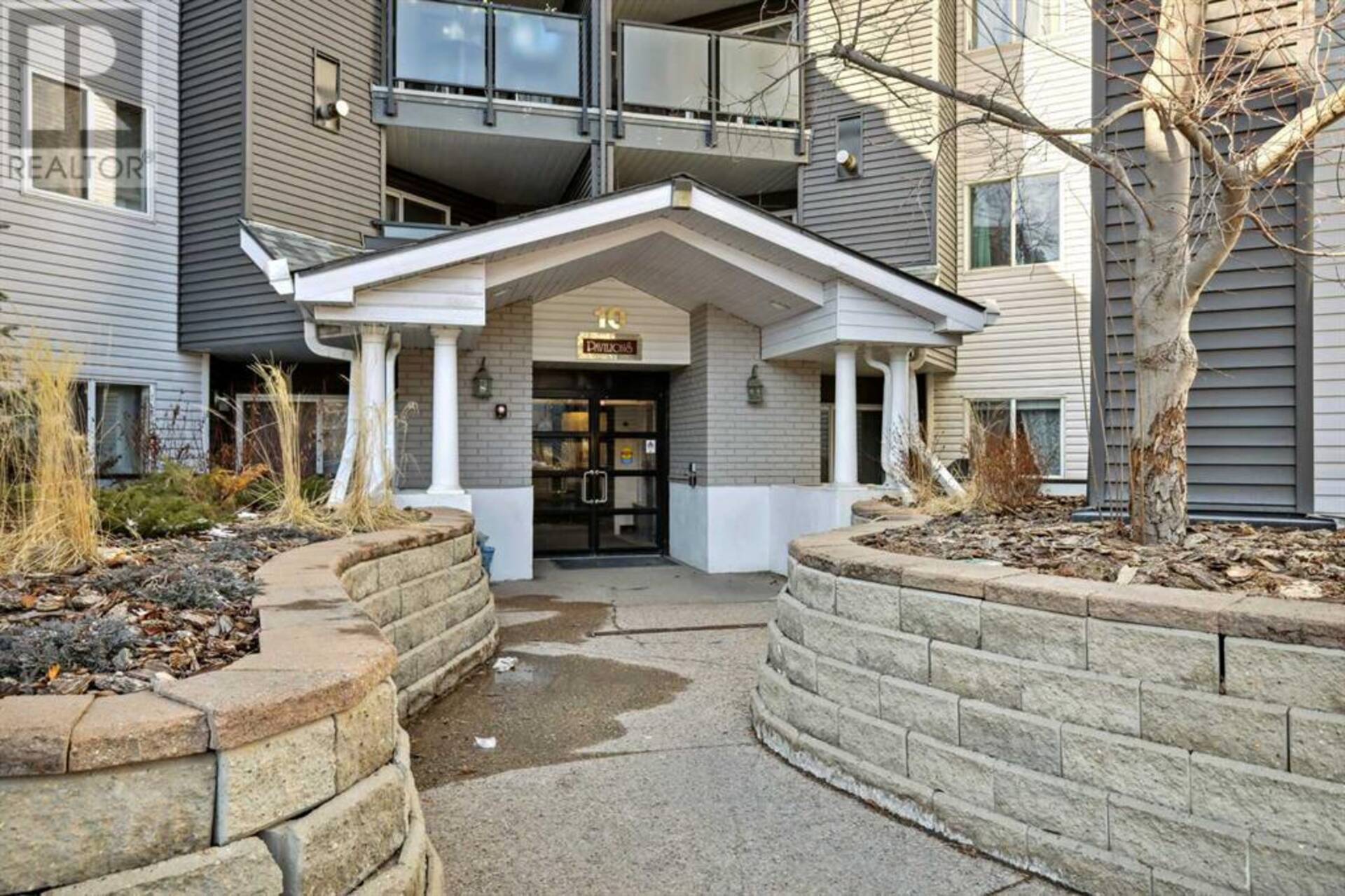 210, 10 Sierra Morena Mews SW Calgary