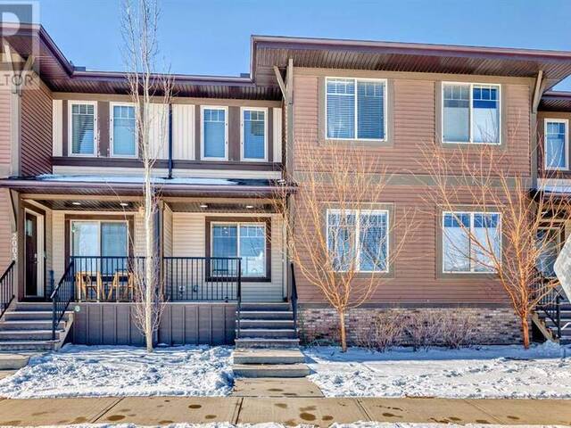 2002, 32 Horseshoe Crescent Cochrane Alberta