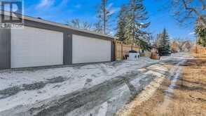 68 Kendall Place SW Calgary