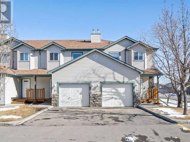 3, 156 Canoe Drive SW Airdrie Alberta