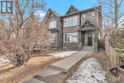 207 25 Avenue NW Calgary