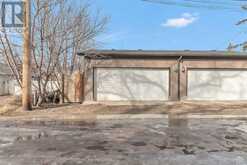 207 25 Avenue NW Calgary