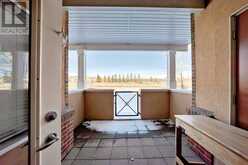 121, 30 Sierra Morena Landing SW Calgary