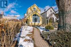 428 28 Avenue NW Calgary