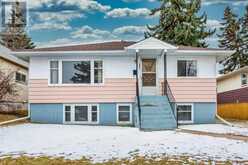 227 31 Avenue NE Calgary