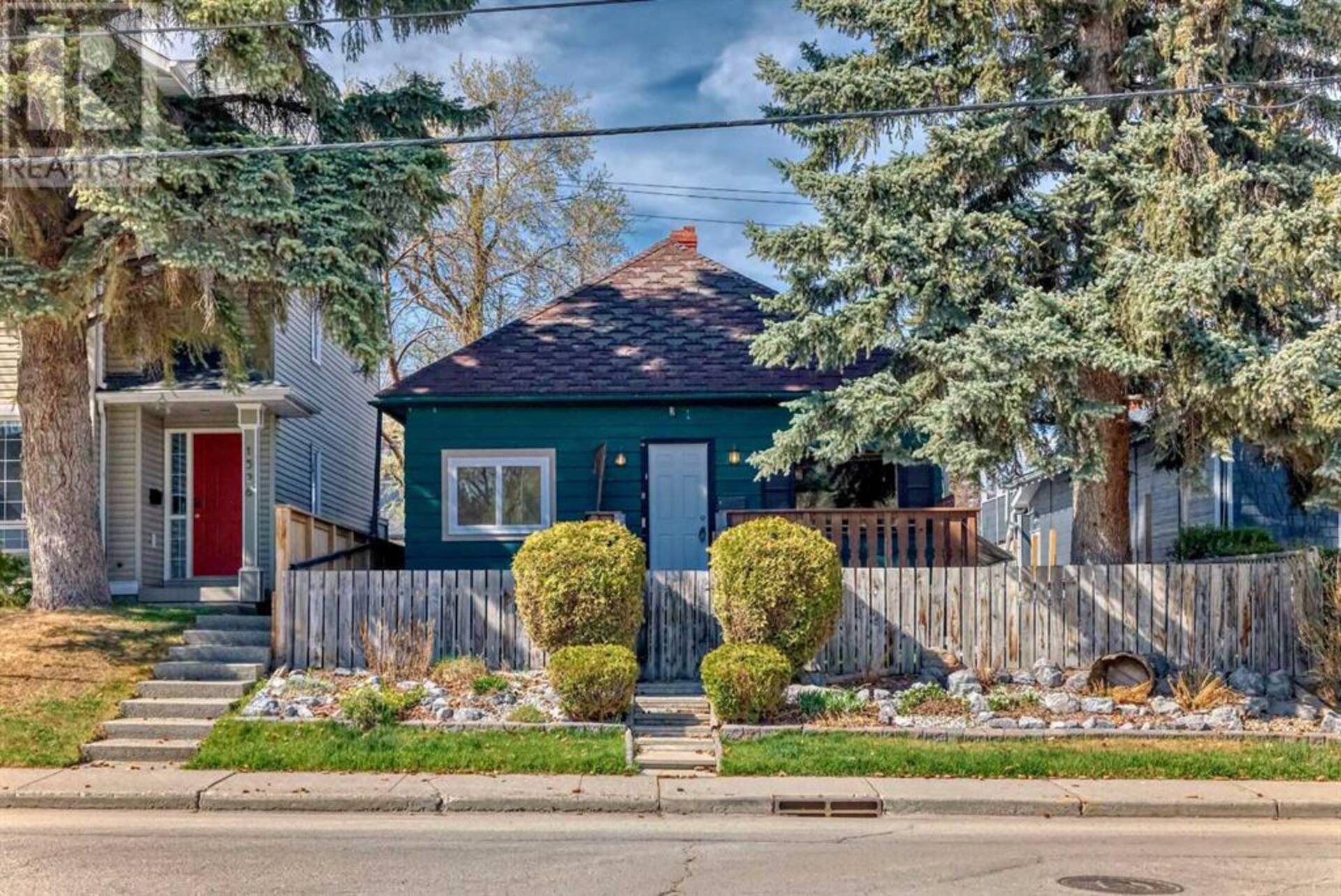 1526 34 Avenue SW Calgary